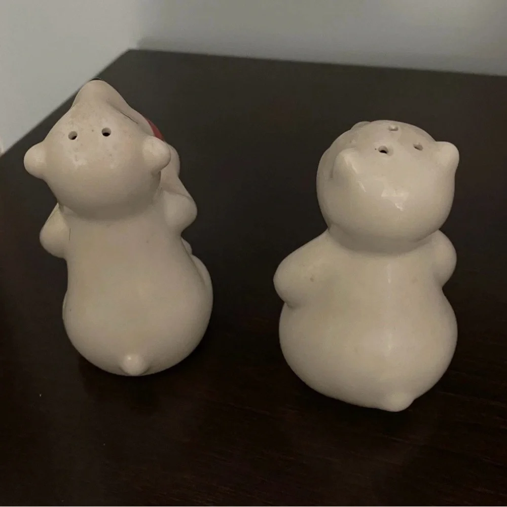 Vintage Coca Cola Polar Bear Salt and Pepper Shakers Set Ceramic Holiday Decor